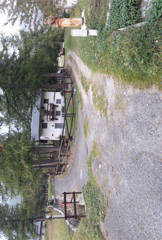 Imbocco del 591A proprio in mezzo alle case di Bar Cenisio (foto: M. Caparello)